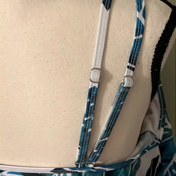 Tropical bikini flowy top - Picture 11 of 14